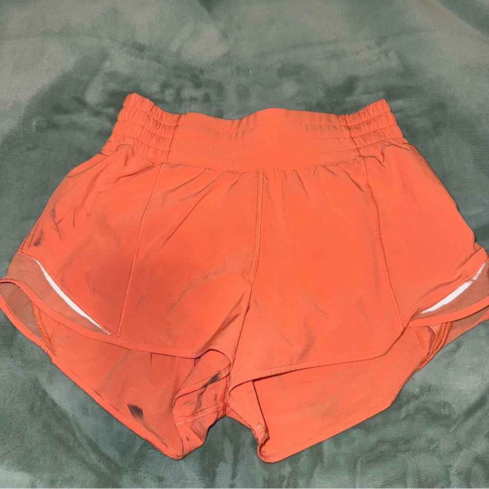 Women's Lululemon Hotty Hot Shorts 2.5”